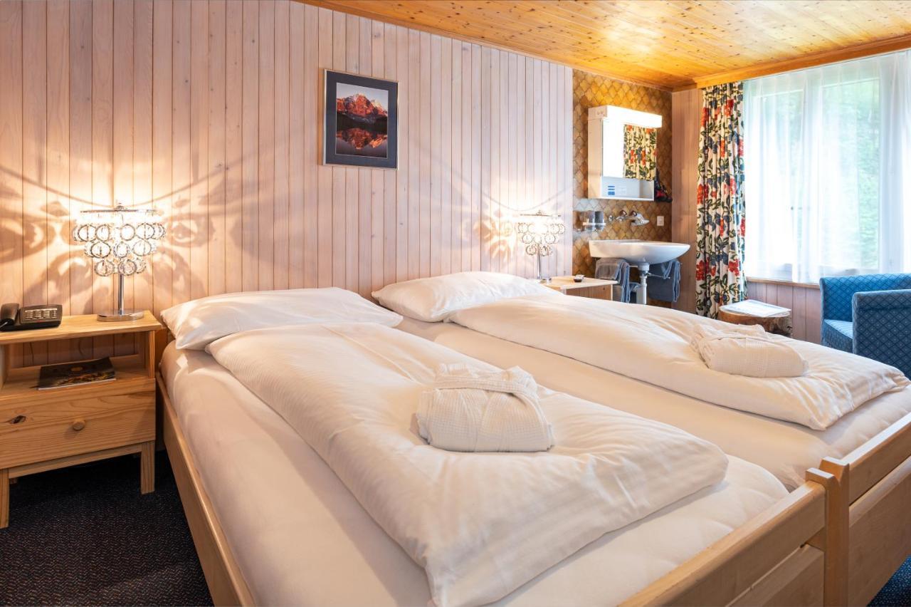 Basic Plus Doppel- oder Zweibettzimmer mit Gemeinschaftsbad