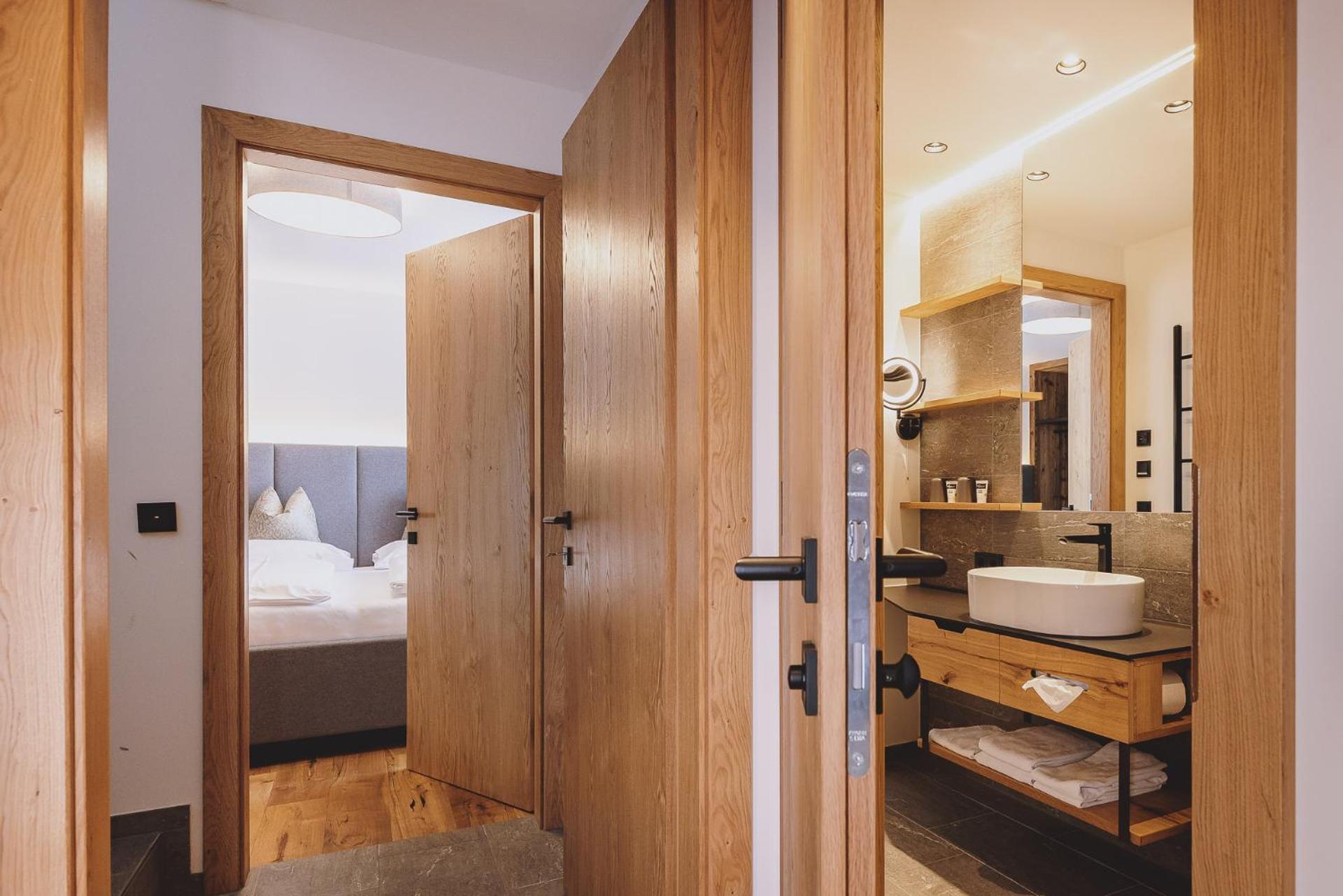 Panorama Three-Bedroom Chalet Sauna