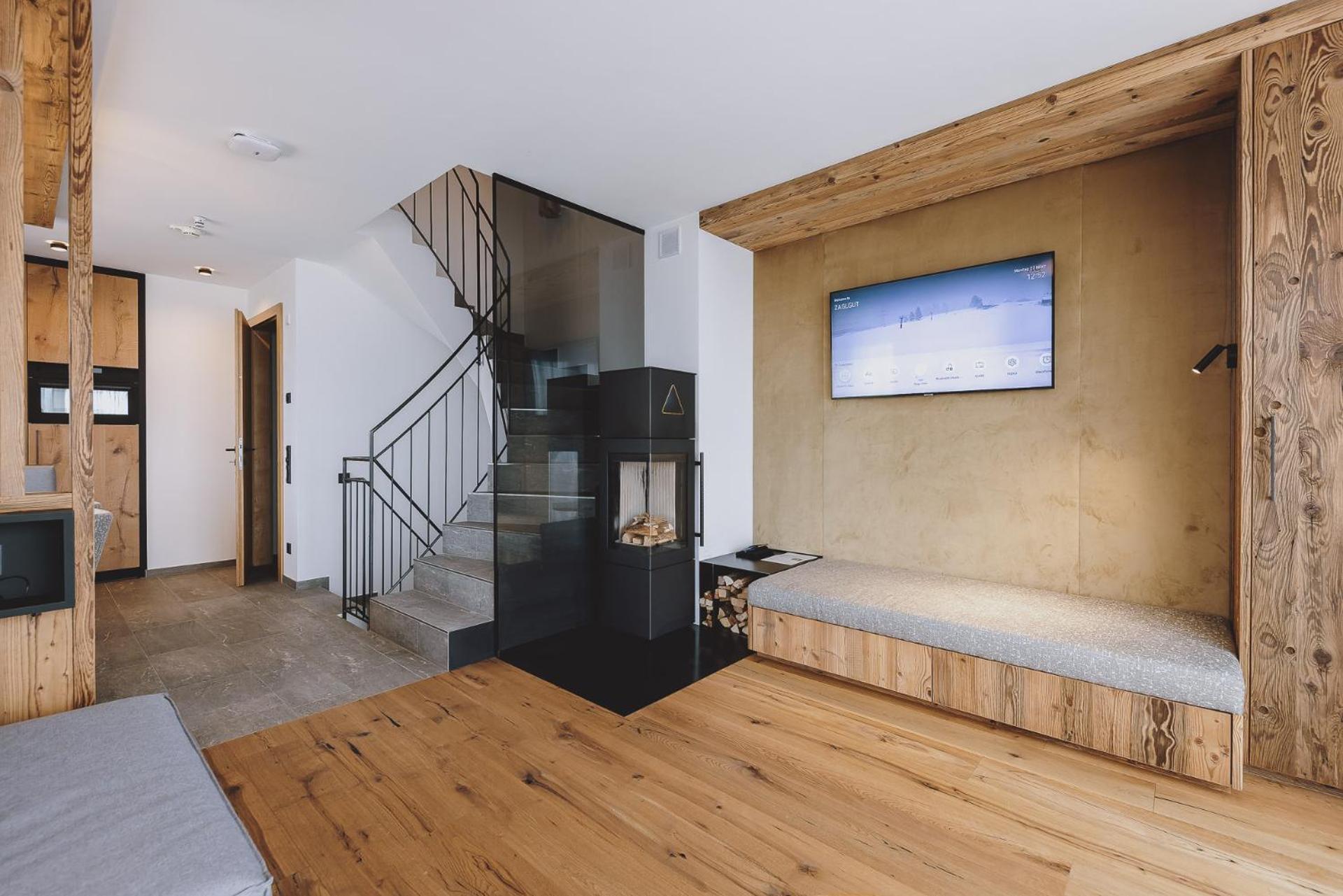 Panorama Three-Bedroom Chalet Sauna