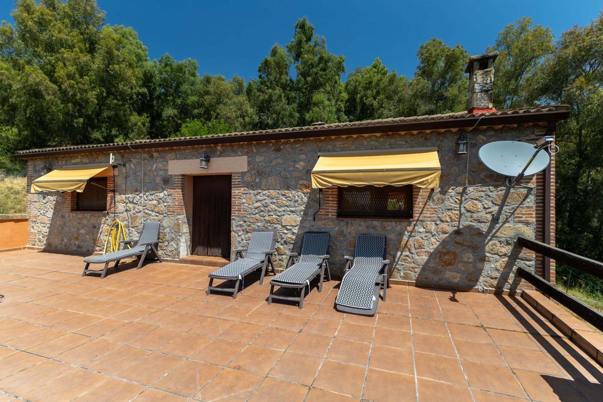 Villa with Garden View,1679032430:JPEG