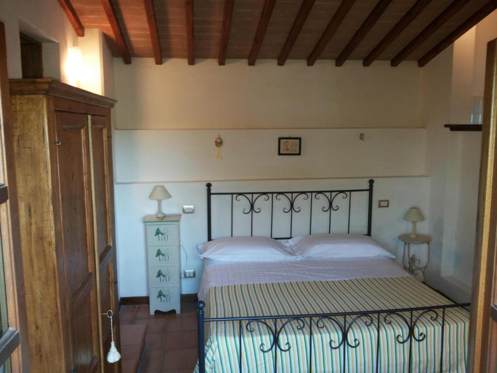 Standard Studio,396947832:JPEG