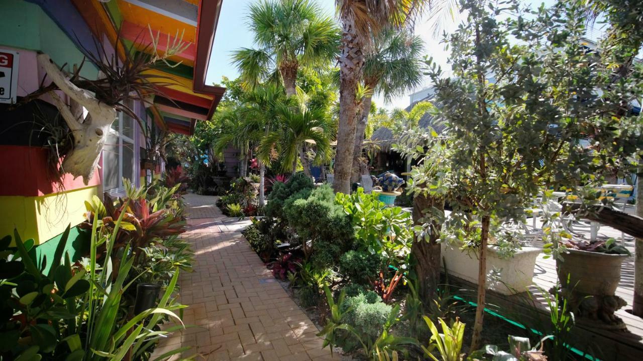 Cottage 1 - Two-Bedroom House with Private Outdoor Space,857514410:JPEG