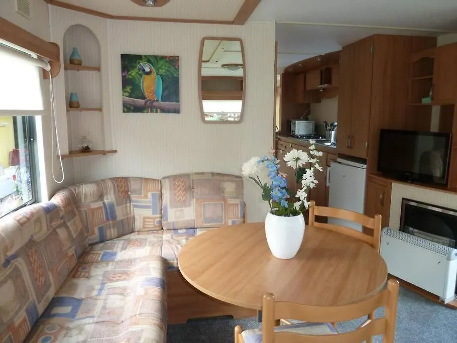Chalet K2 op de Holle Poarte te Makkum-1