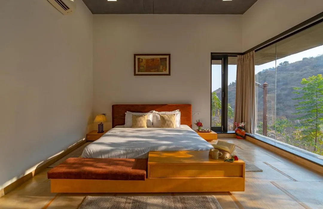 Stayvista'S Sage Scenery - Mountain-View Villa With Infinity Pool & Terrace-1