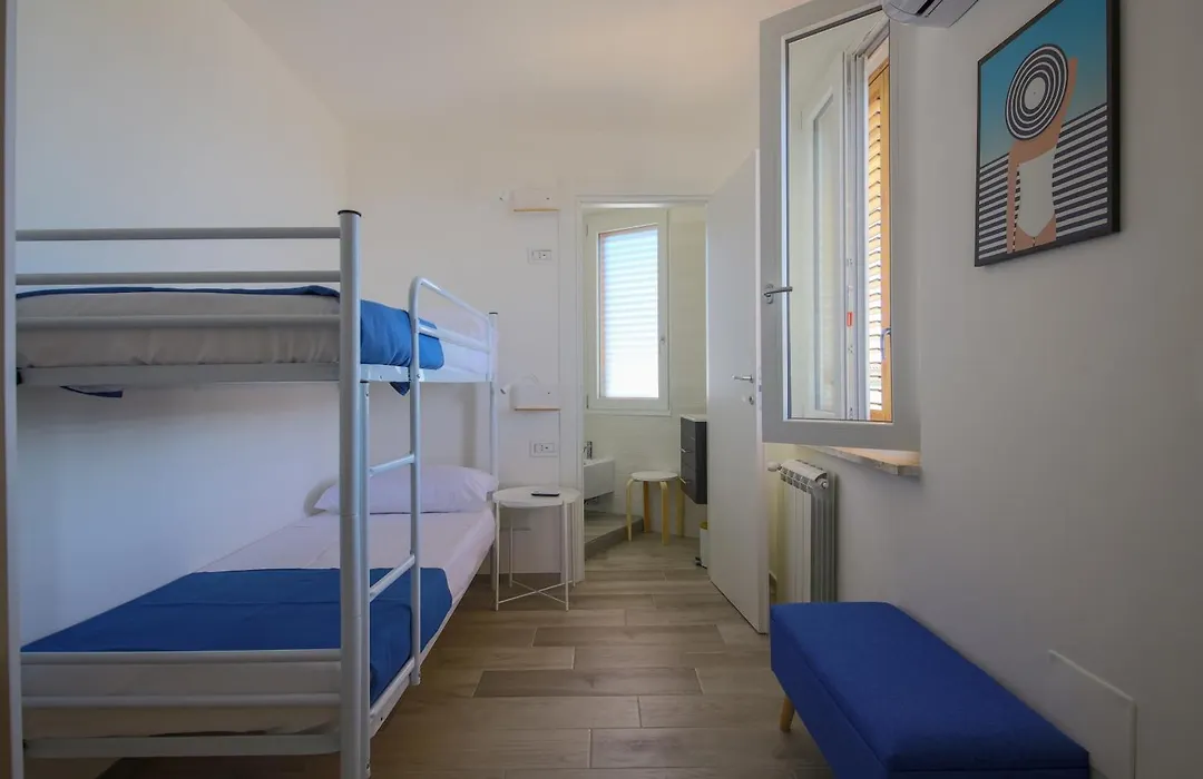 Villa Vera, accesso al mare, vista Castello, AC-1