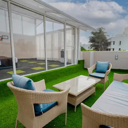 The Retreat-Glasshouse Bungalow-3