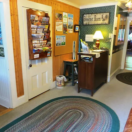 Cranmore Mountain Lodge Bed & Breakfast-3