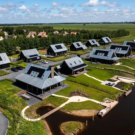 Luxe stijlvolle 8-persoonsvilla aan water&bos-3