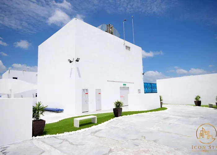 Hotel near College: The Wave Residence Melaka