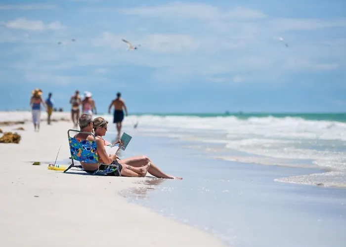 Cheap hotels Banana Cabana By Beachside Management
