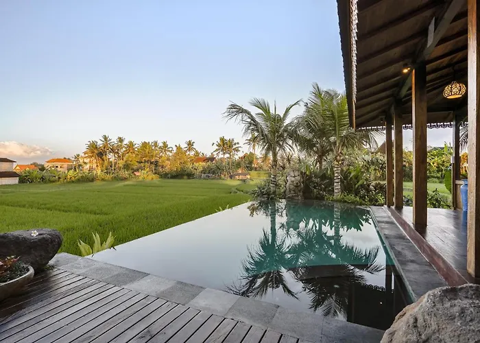 Airsania Ubud Antique Villas