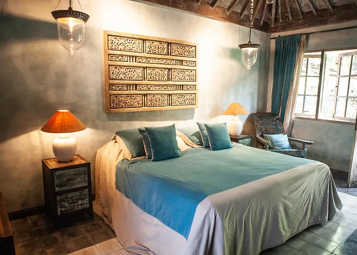 Hotels Close to Airport Balquisse Heritage