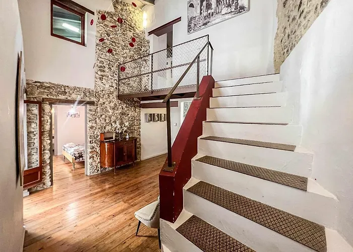 Alquiler de vacaciones: Can Fruitos - Alojamiento Rural En Besalu