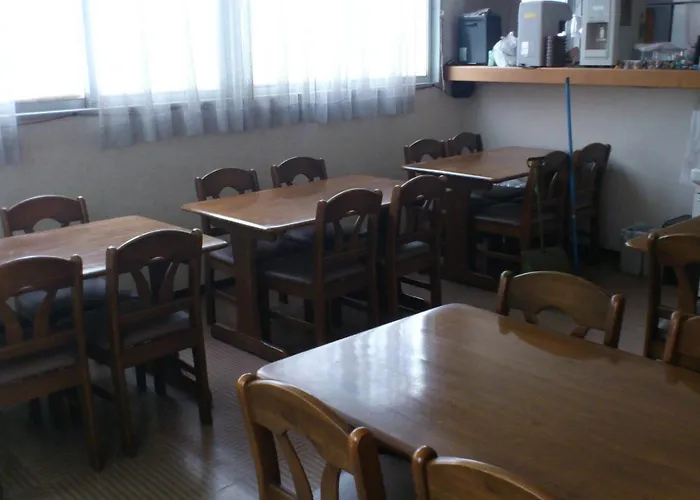 Business Hotel Chateau Est Takamatsu