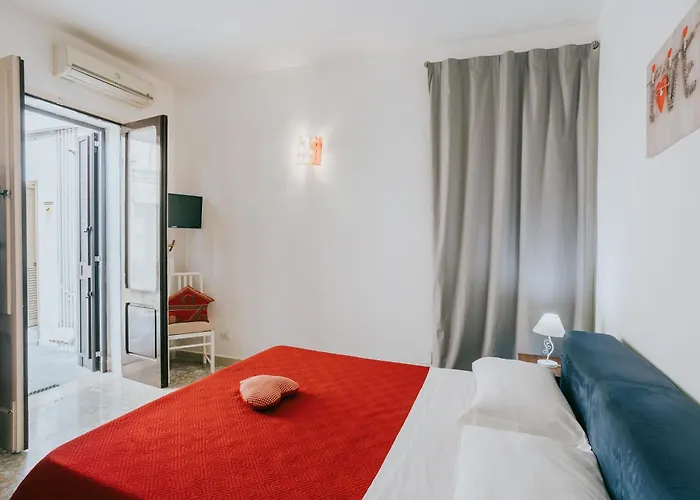Self Catering: B&B Nuovo Reale