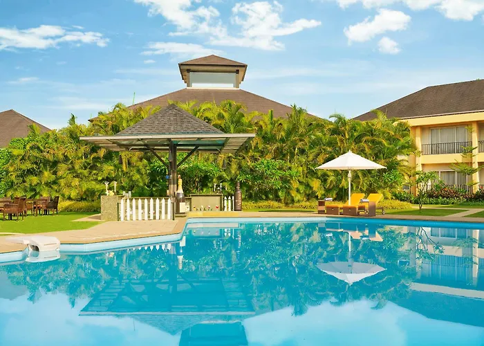 Luxury hotel only: Tropical Retreat By Zuper