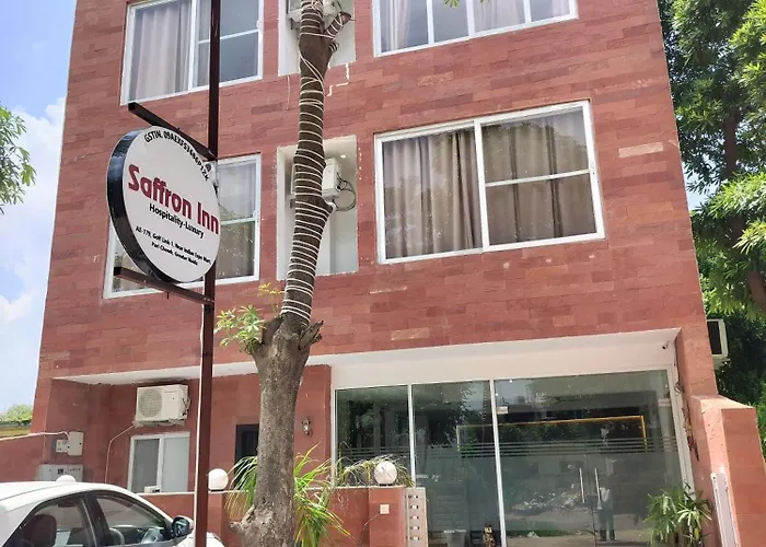 Family Hotel: Saffron Inn - Expo India Mart