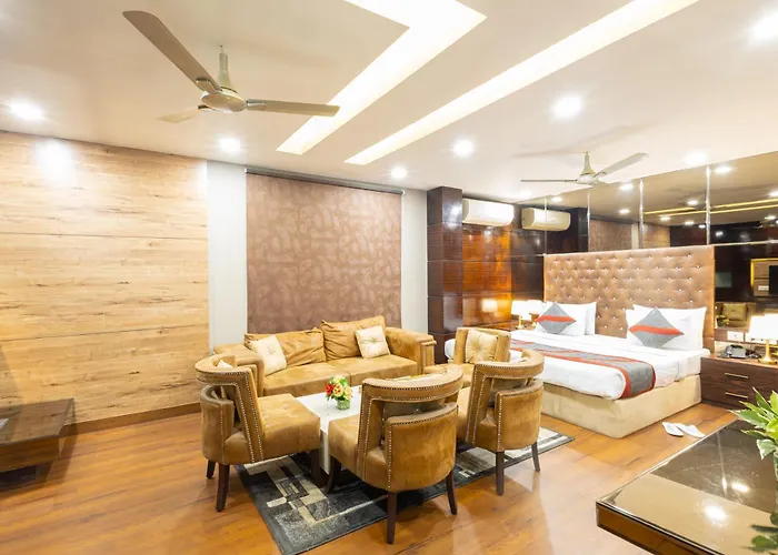 Hotels with a view Gold Souk - Karol Bagh