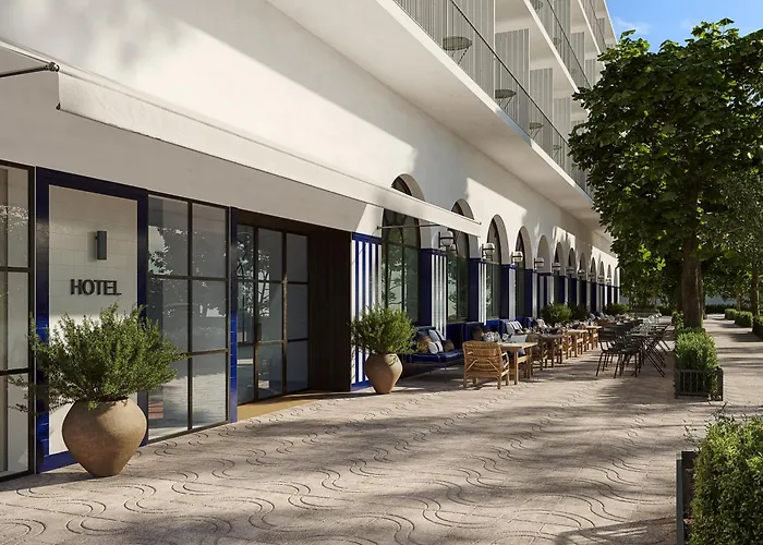 Hôtel pour familles: Elisabeth By The Sea Hotel