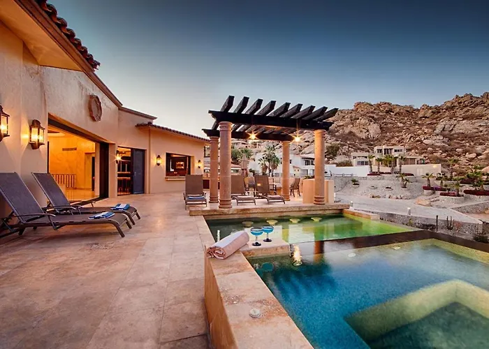 Villa Descanso by Cabo Villas