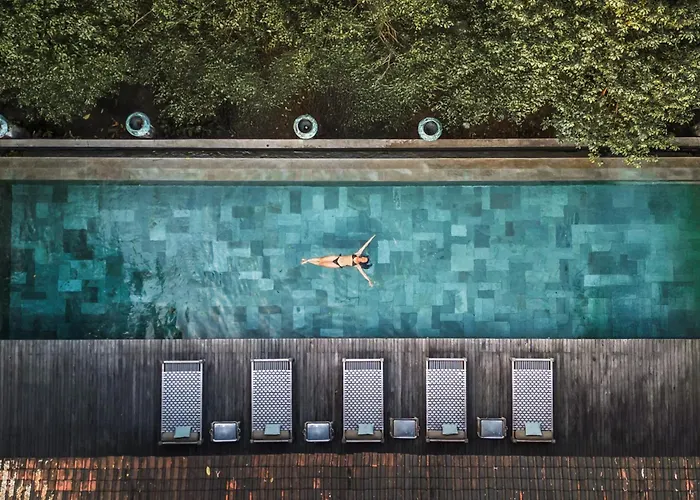 Hotels Close to Airport Balquisse Heritage