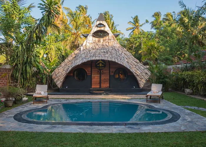  Igabara Hobbit House