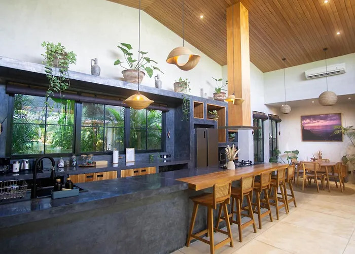 Suyai Uluwatu - Private Pool & Concierge Service