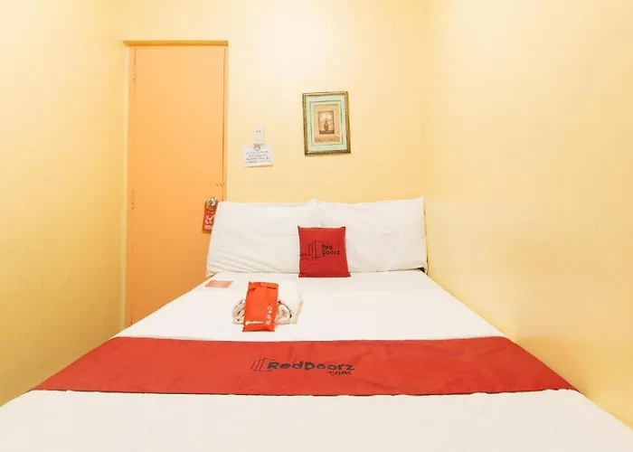Cheap hotels Reddoorz Near Sm Batangas City