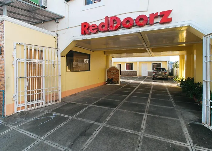 Cheap hotels Reddoorz Near Sm Batangas City
