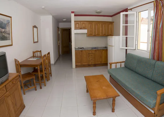 Apartamentos Checkin Laurisilva