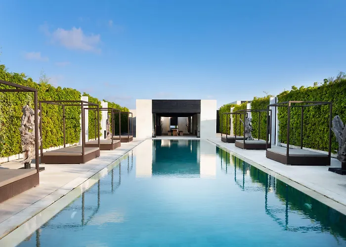 Equilibria Seminyak
