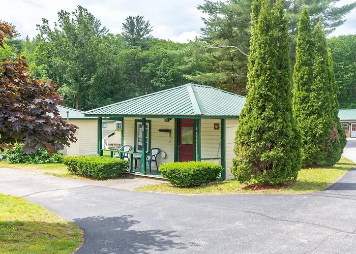 Motel: Perry'S Motel And Cottages