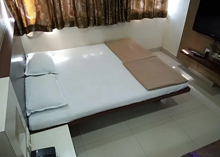 Family Hotel: Hotel Rajshree