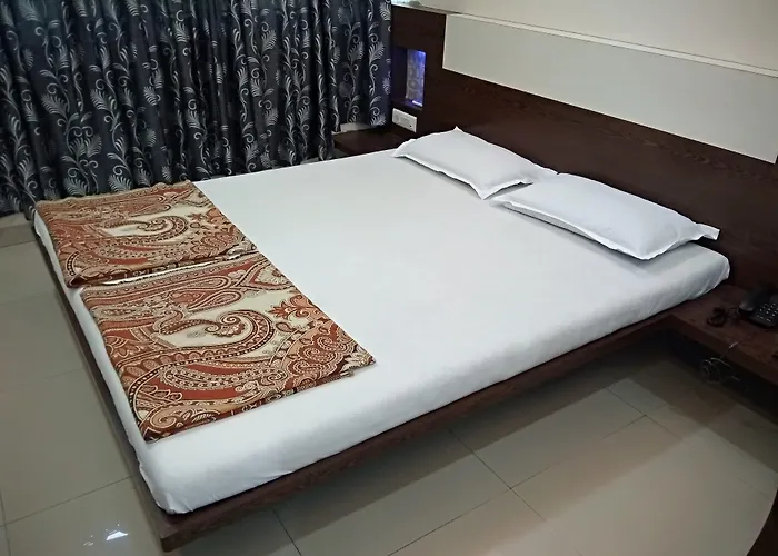 Family Hotel: Hotel Rajshree