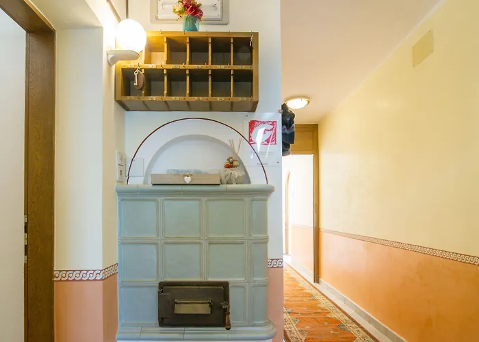 Hotel Jacuzzi: Villa Insam