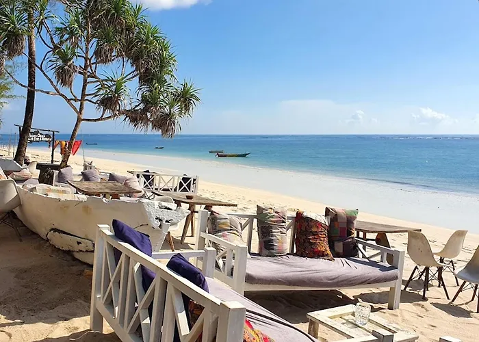 Hotel: Bahari Dhow Beach Villas