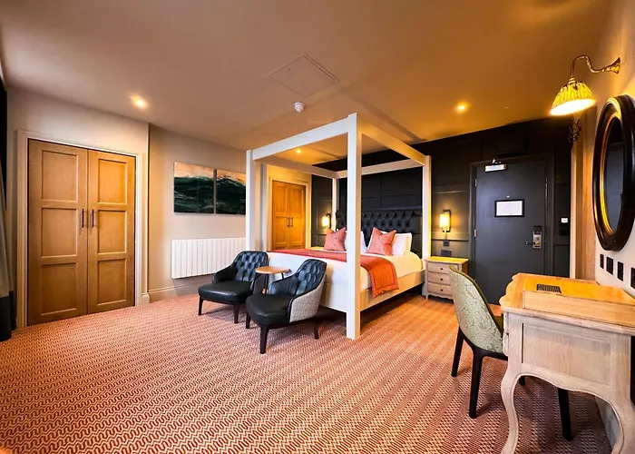 Сity center hotels Royal Whitby