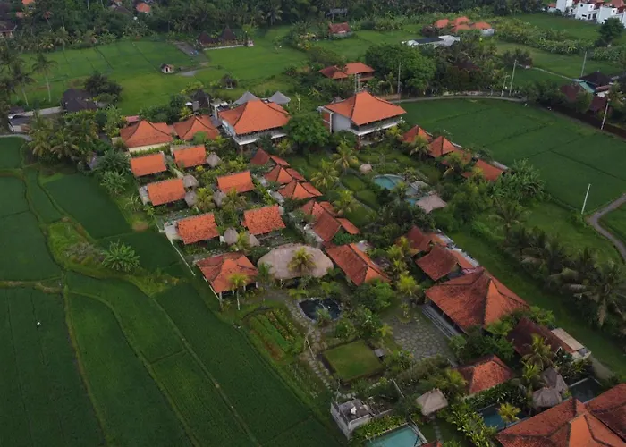 Pet Friendly hotel: Arya Arkananta Resort & Spa