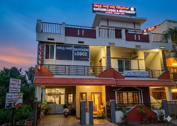 Sahyadri Lodge And Restaurant