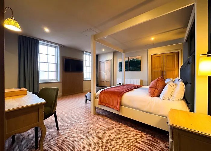 Сity center hotels Royal Whitby