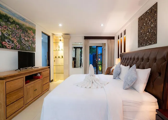 Pet Friendly hotel: Villa Frangipani Seminyak