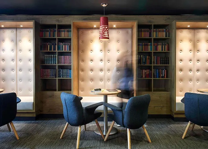 Pet Friendly hotel: Ibis Swansea