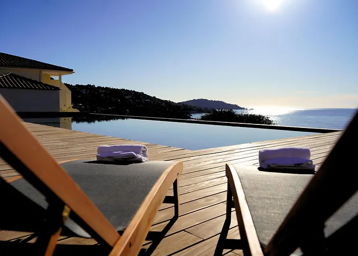 Hôtel: Hôtel-Club du Domaine d'Aiguebelle, USSIM Vacances