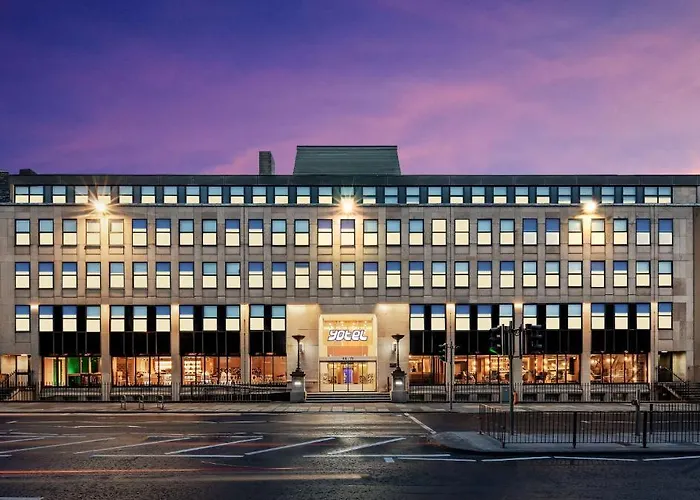  Yotel Edinburgh