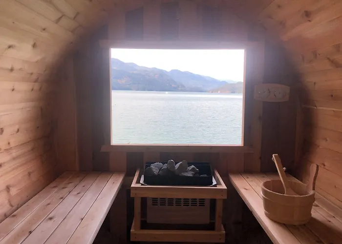 Togo villas On Harrison Lake