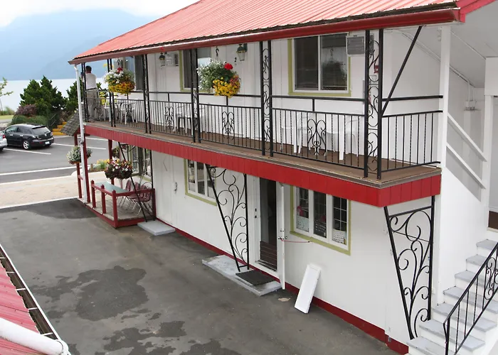 Dog friendly hotels Harrison Spa
