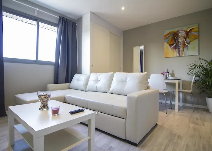 Hotel cerca del colegio: estudio santa maria