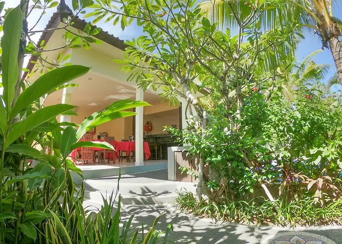 Hotels Close to Airport Palm Bamboo