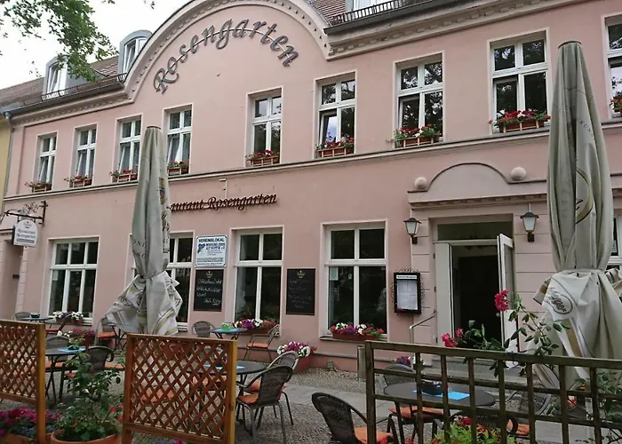 Gästehaus: Restaurant Rosengarten
